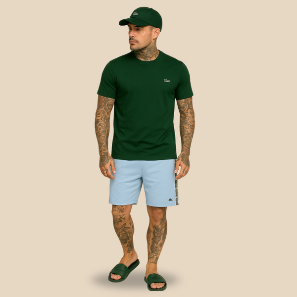 🐊 KIT Lacoste Premium (Boné, Camiseta, Bermuda e Chinelo)
